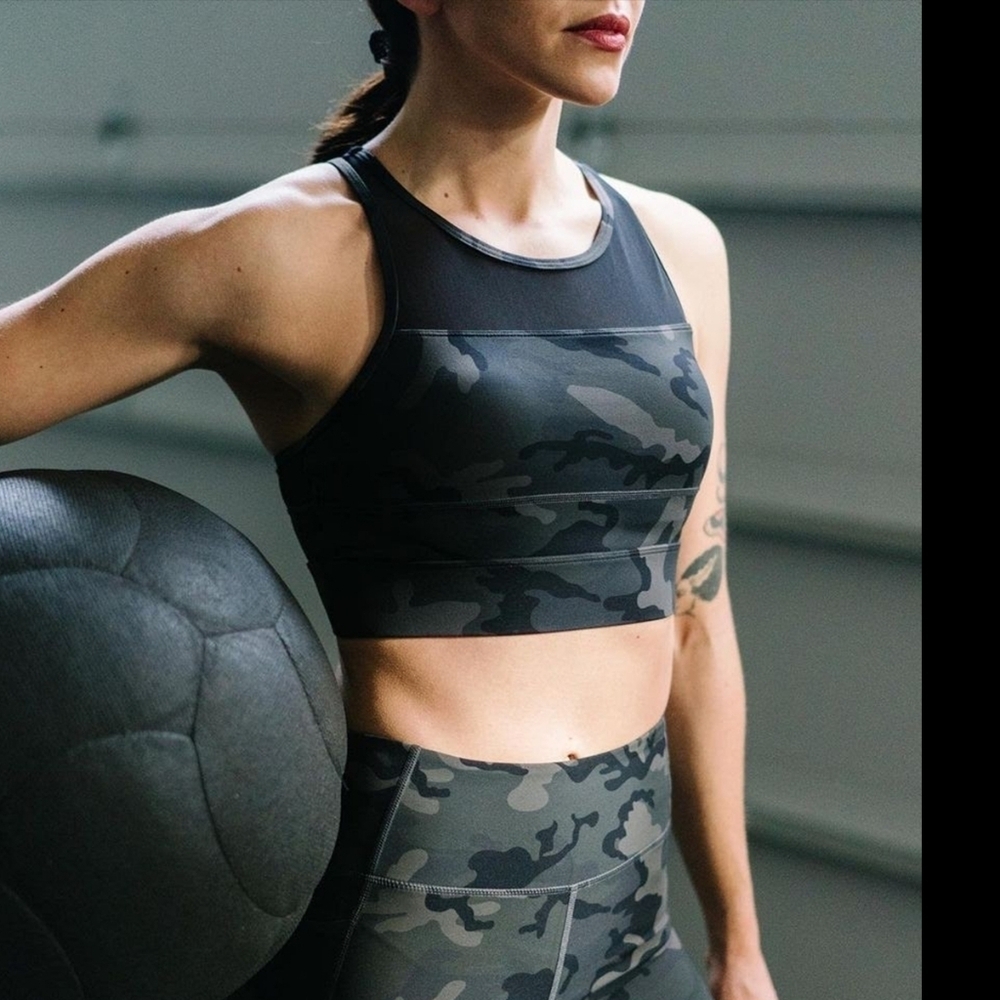Sz XL Black Gray Camo ZYIA All-Star Sports Pullover Padded Bra